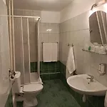 Hotel Konin מלון קונין