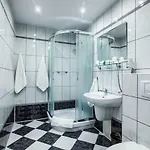 Hotel Konin 3*