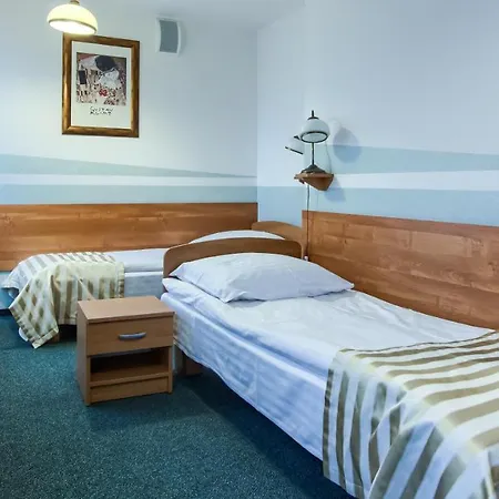 Hotel Konin 3* كونين