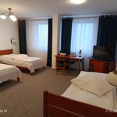 מלון Hotel Konin