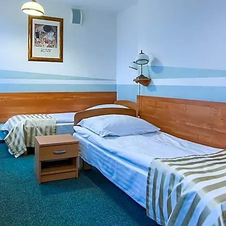 Hotel Konin 3*
