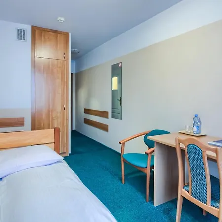 Hotel Konin فندق